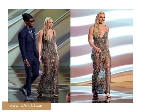 林赛沃恩晒腿部X光称仿生人了